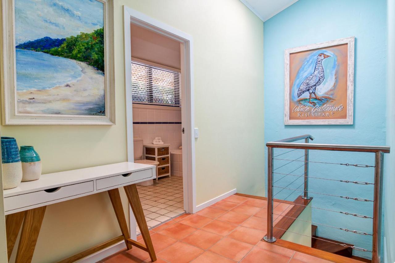 Number 2 On The Beach | Beautiful Beachfront Villa Port Douglas Eksteriør bilde