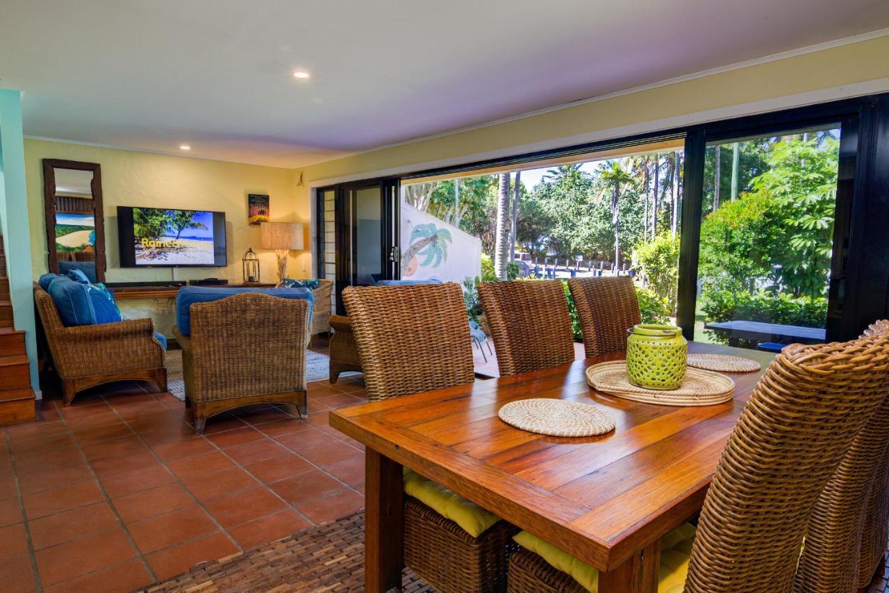 Number 2 On The Beach | Beautiful Beachfront Villa Port Douglas Eksteriør bilde